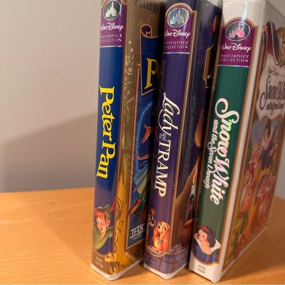 Disney VHS Peter Pan, Snow White & The Seven Dwarves, The Lady & The Tramp EUC - Picture 5 of 5